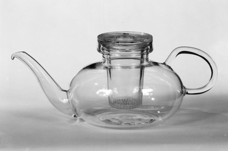 Wilhelm Wagenfeld teapot