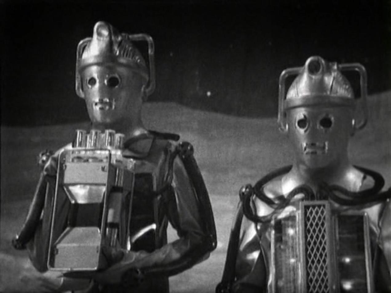 Two cybermen