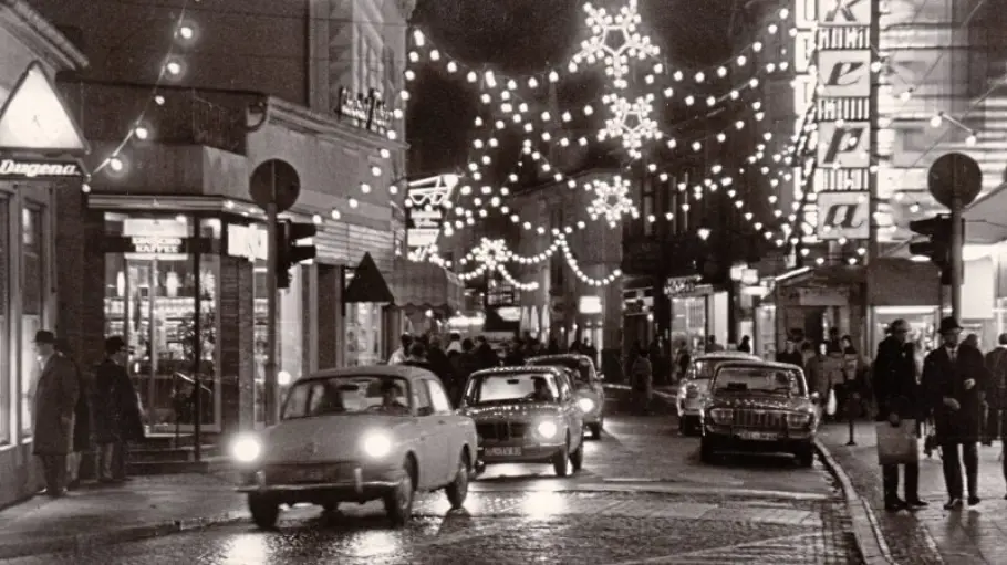 Christmas Lights on Lange Straße in Delmenhorst in December 1969