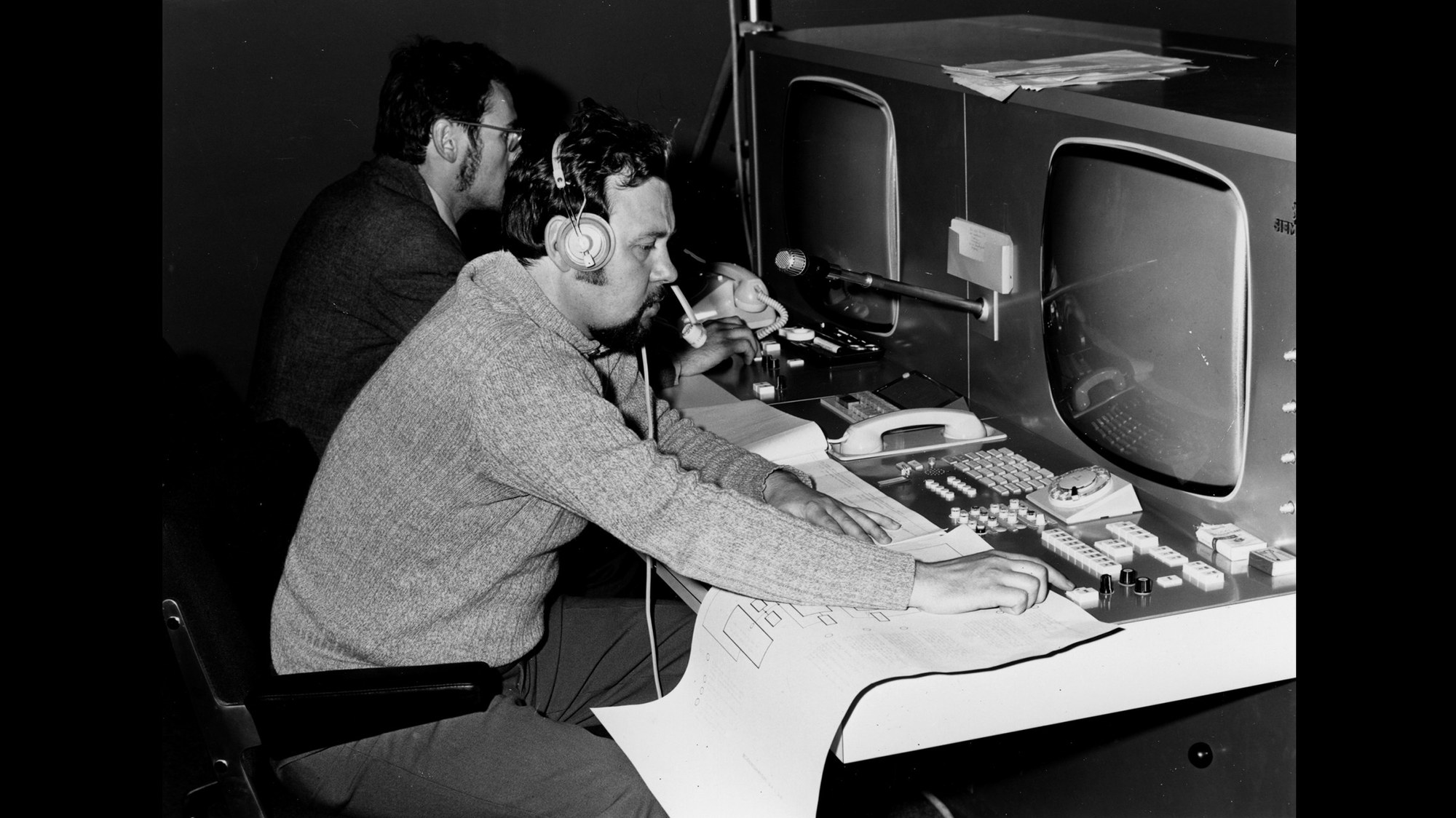 Technicians working at consoles at the German Space Operations Center in Oberpfaffenhofen